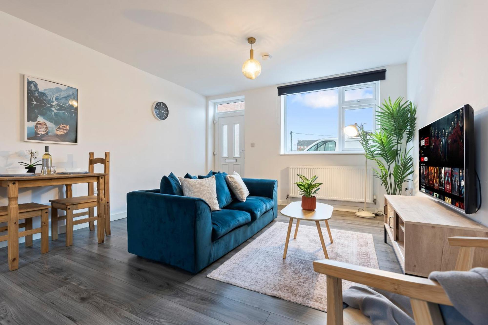 Stylish New Apartment - Free Wifi & Netflix - Top Rated - 3Mh Cradley Heath Exterior photo